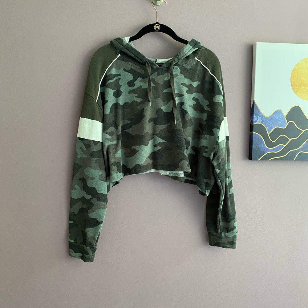 Aeropostale Crop Camo Hoodie